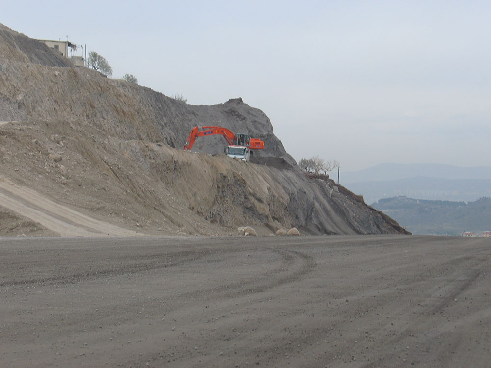 ORGANİZE İNECİK YOLU 2.5 KM İSTİNAT DUVARI VE TEFRİŞİ resim3